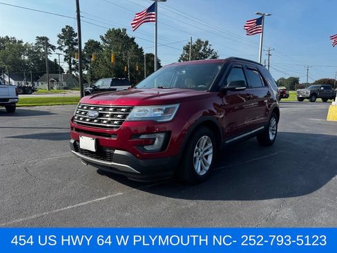 Used 2016 Ford Explorer XLT w/ Equipment Group 202A FWD image 1