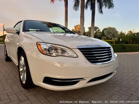 Used 2013 Chrysler 200 Touring FWD image 17