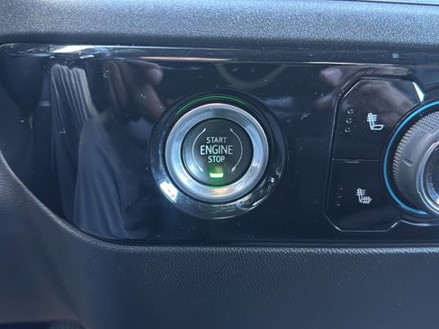 Used 2023 Chevrolet Silverado 1500 LT image 31