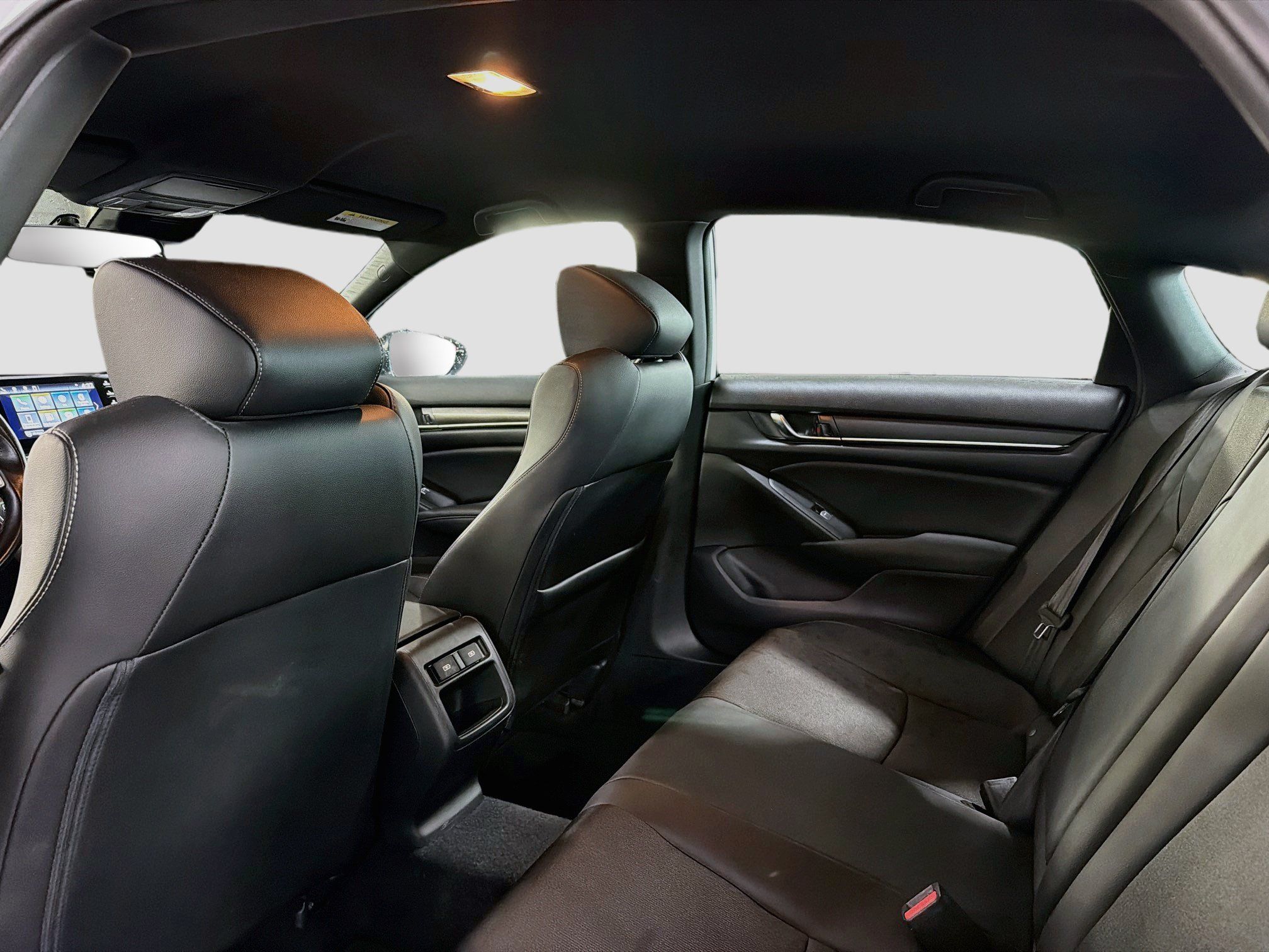 Used 2022 Honda Accord Sport image 12