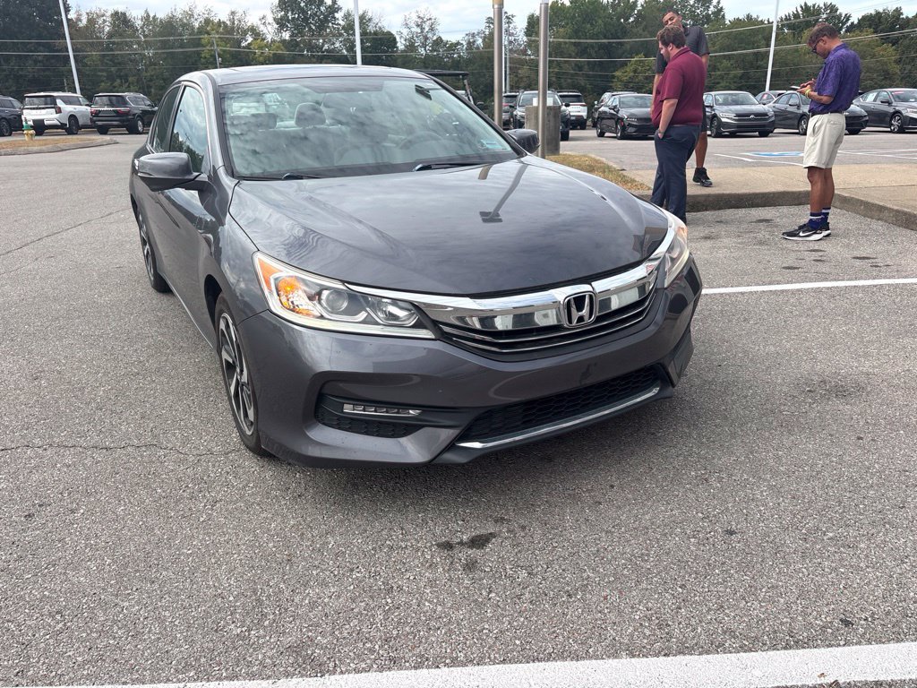 Used 2016 Honda Accord EX image 2