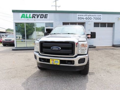 Used 2016 Ford F250 XL w/ XL Appearance Package AWD/4WD image 2
