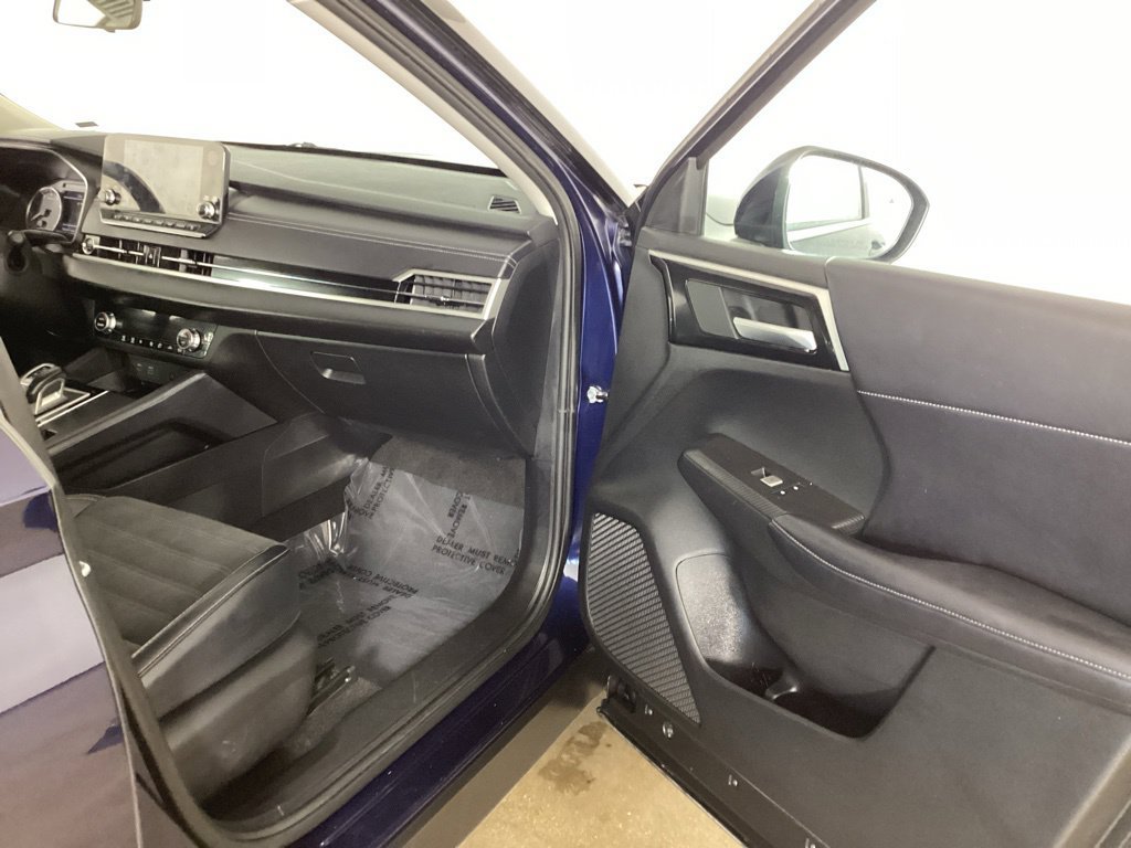 Used 2024 Mitsubishi Outlander SE AWD/4WD image 23