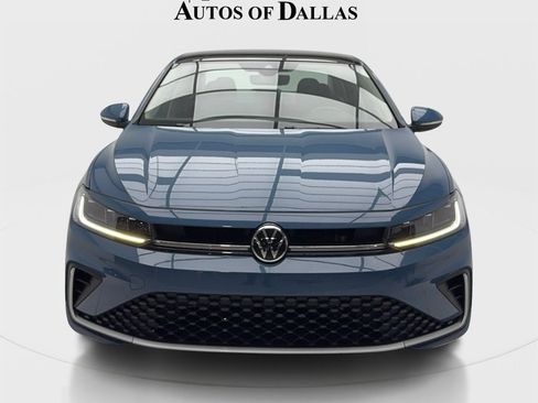 Used 2025 Volkswagen Jetta SEL FWD image 3
