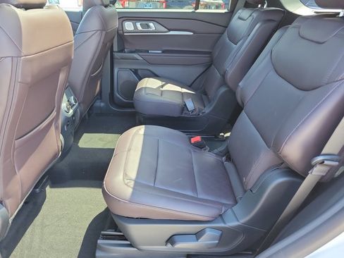 New 2026 Ford Explorer Platinum RWD image 13
