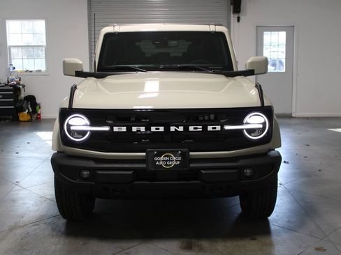 New 2025 Ford Bronco Outer Banks image 50