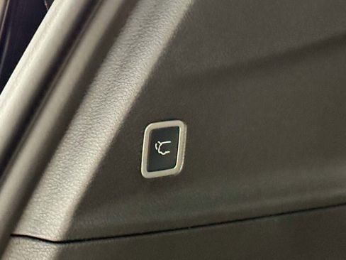 New 2026 Chrysler Pacifica Select image 27