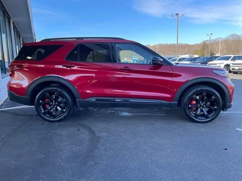 Used 2023 Ford Explorer ST w/ Equipment Group 401A AWD/4WD image 4