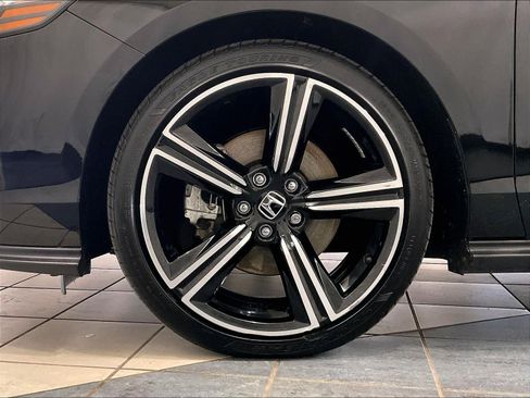 Used 2024 Honda Accord Sport image 7