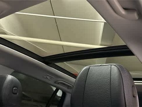 Used 2024 Mercedes-Benz GLS 580 4MATIC image 27