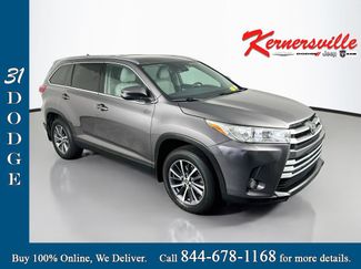 Used 2019 Toyota Highlander XLE AWD/4WD video 1
