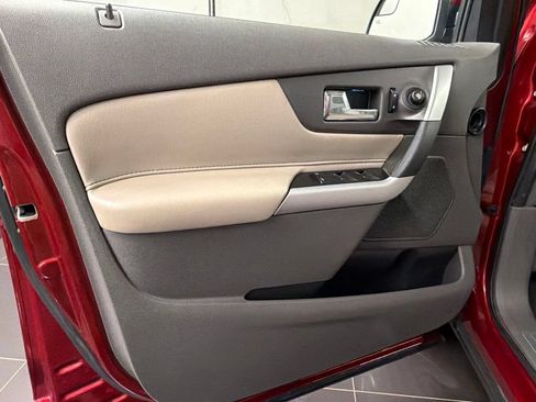 Used 2013 Ford Edge Limited AWD/4WD image 28