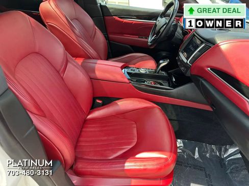 Used 2019 Maserati Levante AWD/4WD image 15