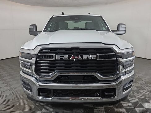 Certified 2026 RAM 2500 Big Horn AWD/4WD image 2