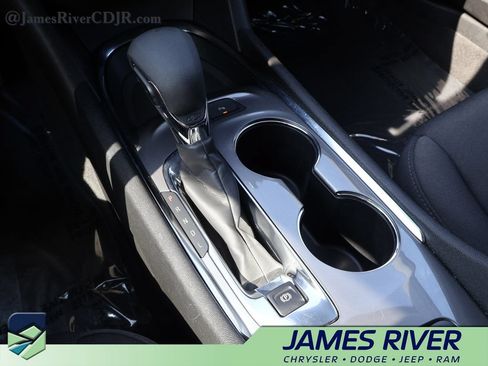 Used 2024 Chevrolet Malibu LT FWD image 37