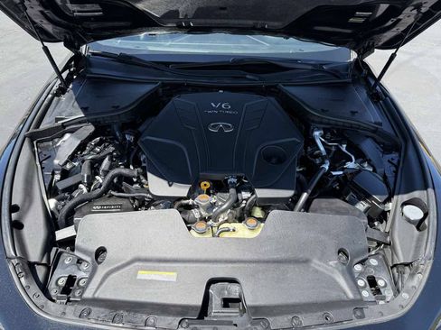Used 2019 INFINITI Q60 Red Sport 400 w/ Cargo Package RWD image 10