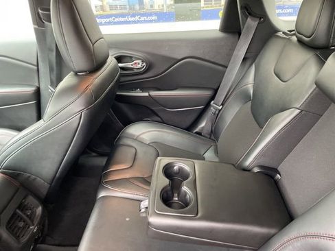 Used 2022 Jeep Cherokee Trailhawk image 29