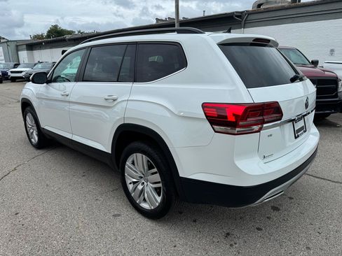 Used 2020 Volkswagen Atlas SE w/ Panoramic Sunroof Package FWD image 4