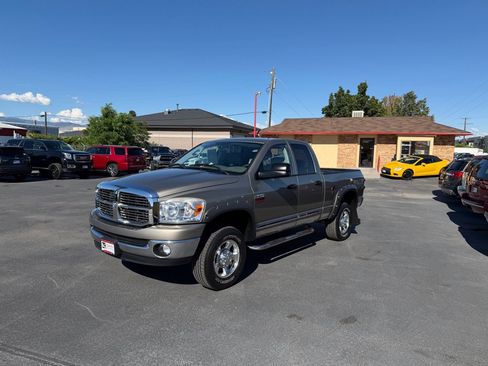 Used 2008 Dodge Ram 2500 Truck SLT w/ Trailer Tow Group AWD/4WD image 2