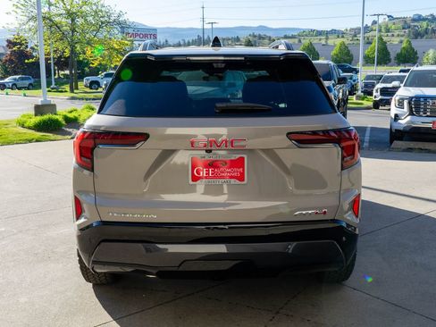 New 2026 GMC Terrain AT4 AWD/4WD image 6