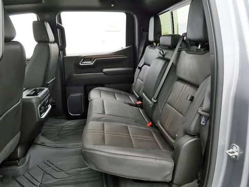 Used 2023 Chevrolet Silverado 1500 High Country w/ Technology Package AWD/4WD image 20