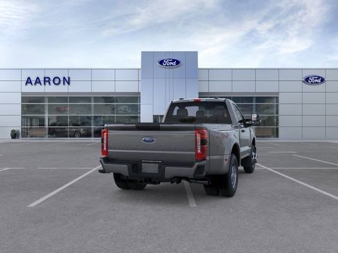 New 2026 Ford F350 4x4 Regular Cab DRW Super Duty image 9
