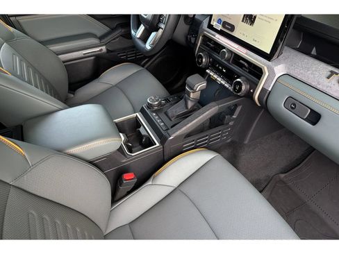 Certified 2025 Toyota Tacoma 4x4 Double Cab Hybrid image 16