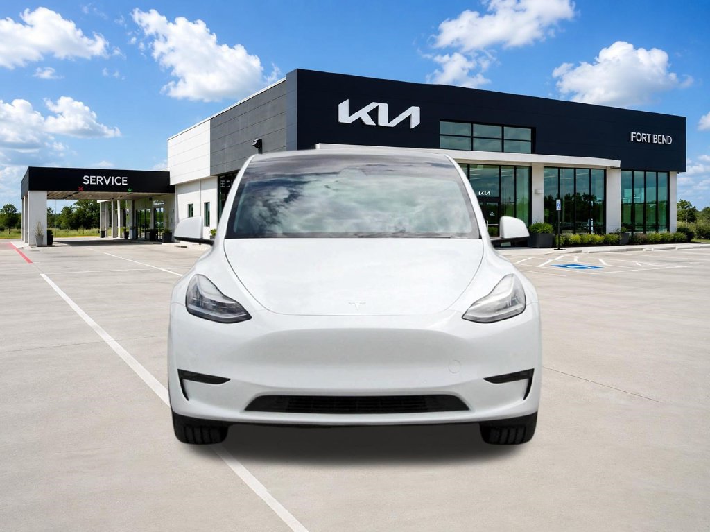 Used 2020 Tesla Model Y Long Range AWD/4WD image 2