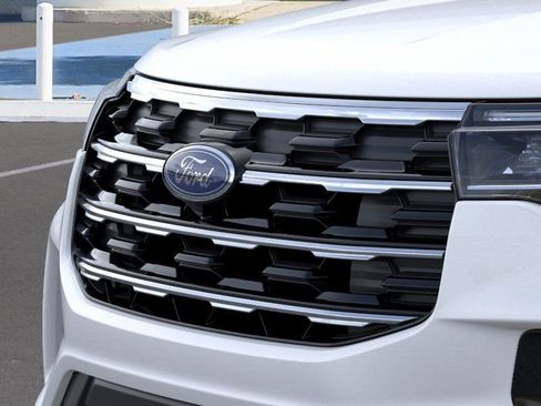 New 2026 Ford Explorer Active w/ Active Comfort Package image 17