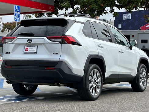 Certified 2024 Toyota RAV4 XLE Premium FWD image 4