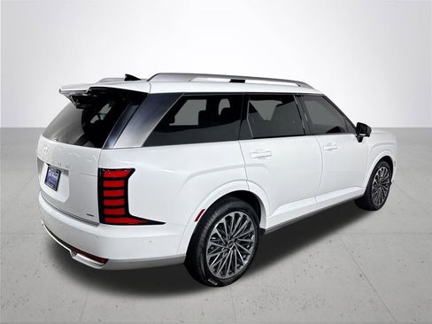 Used 2026 Hyundai Palisade Calligraphy image 6