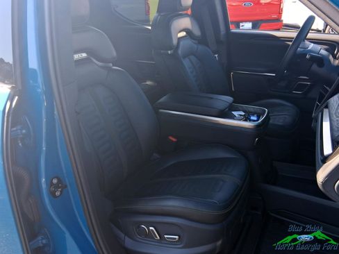 Used 2022 Rivian R1T Adventure image 11