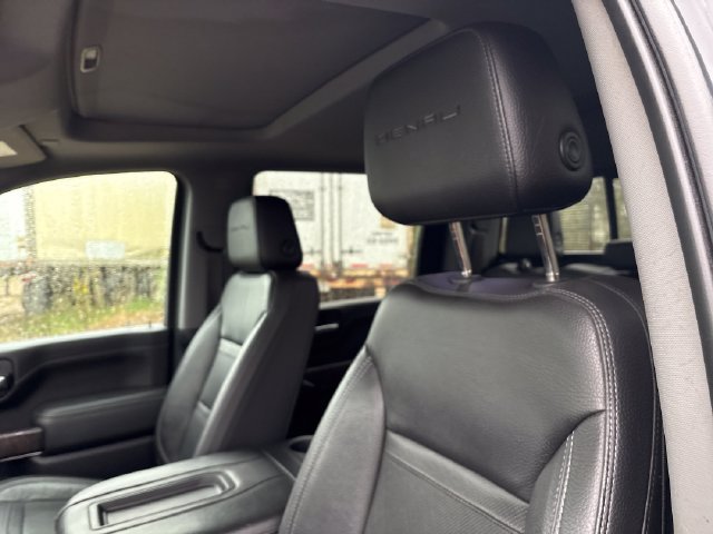 Used 2020 GMC Sierra 3500 Denali w/ Denali Ultimate Package AWD/4WD image 9