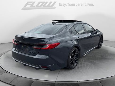 Used 2025 Toyota Camry XSE image 7