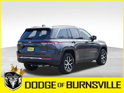 Used 2025 Jeep Grand Cherokee Limited w/ Trailer Tow Package AWD/4WD image 10