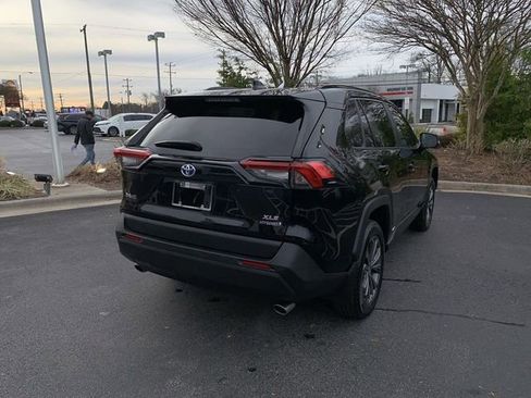 Certified 2024 Toyota RAV4 XLE Premium image 8