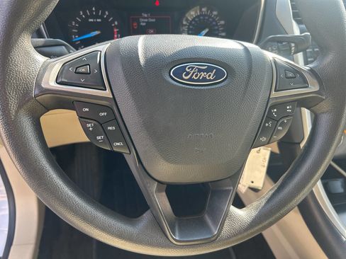 Used 2015 Ford Fusion SE image 35