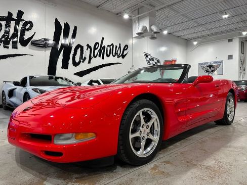 Used 2004 Chevrolet Corvette Convertible w/ Preferred Equipment Group RWD image 18