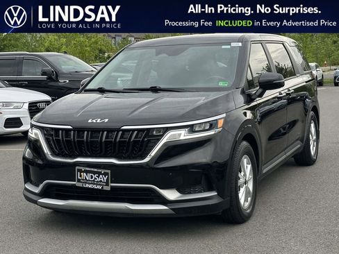Used 2022 Kia Carnival LX FWD image 4