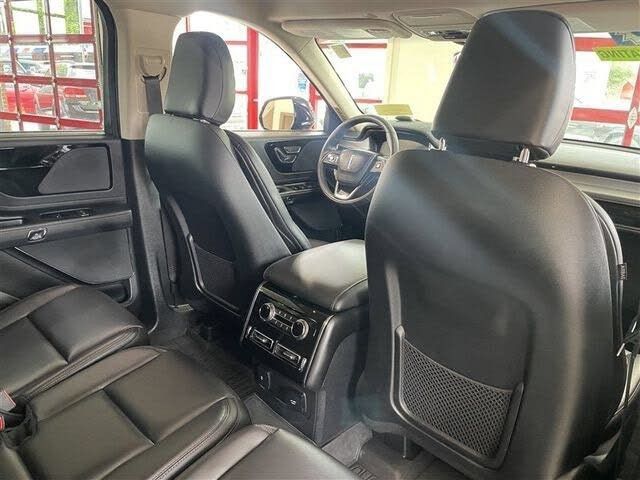 Used 2023 Lincoln Aviator AWD image 25