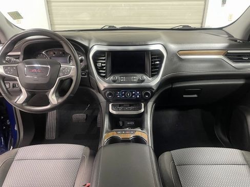 Used 2023 GMC Acadia SLE w/ Driver Convenience Package image 13