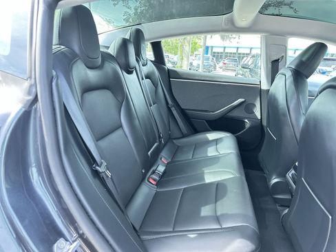 Used 2025 Tesla Model 3 Long Range RWD image 15