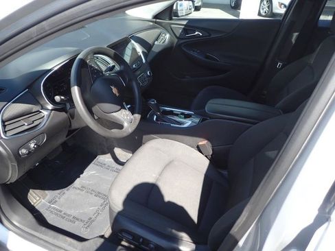 Used 2020 Chevrolet Malibu LT FWD image 9