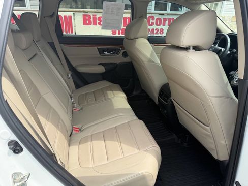 Used 2018 Honda CR-V Touring image 11