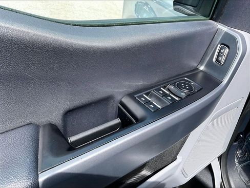 Used 2024 Ford F250 XLT AWD/4WD image 37