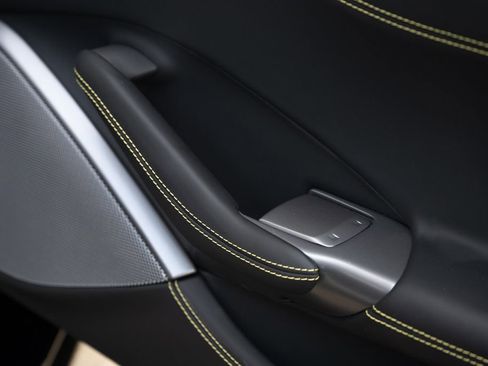 Used 2023 Ferrari Portofino M RWD image 61