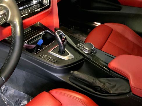 Used 2019 BMW 430i xDrive Coupe w/ M Sport Package AWD/4WD image 17