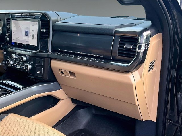 Used 2023 Ford F350 Lariat w/ Sport Appearance Package AWD/4WD image 17