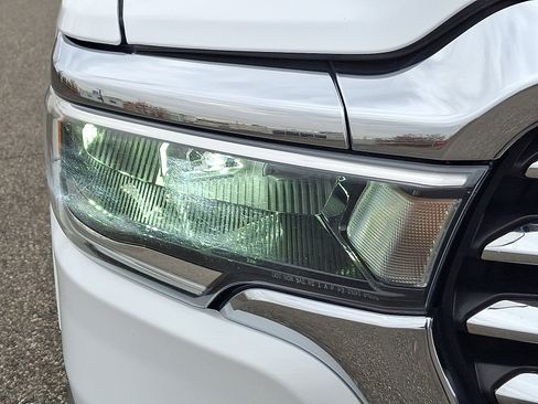 Certified 2025 RAM 1500 Laramie image 9