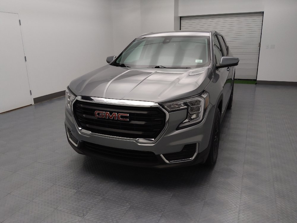 Used 2024 GMC Terrain SLE FWD image 15